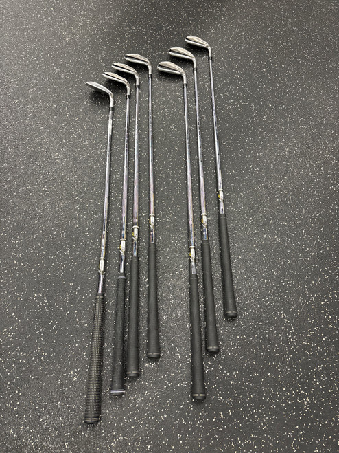 Vist Large View of Product Image Which is Used Taylormade ROCKETBLADEZ Mens Iron Set RH 5I-SW