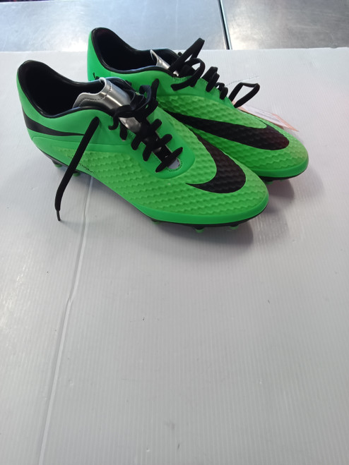 Vist Large View of Product Image Which is Used Nike Soccer Cleats Green  09.5