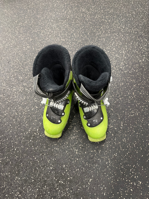 Vist Large View of Product Image Which is Used Salomon T2 Boys DH Ski Boot Green 200 MP - Y13.5