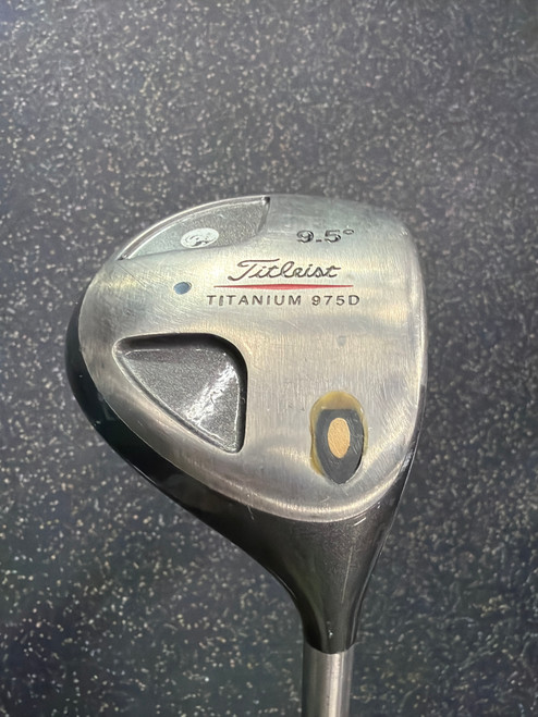 Vist Large View of Product Image Which is Used Titleist TITAMIUM 975D Mens Driver RH 9.5 Degree