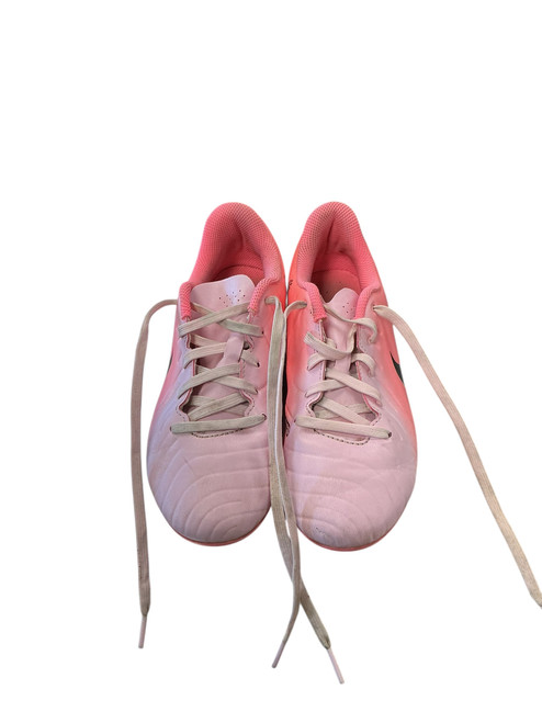 Vist Large View of Product Image Which is Used Nike Soccer Cleats Pink Junior 03