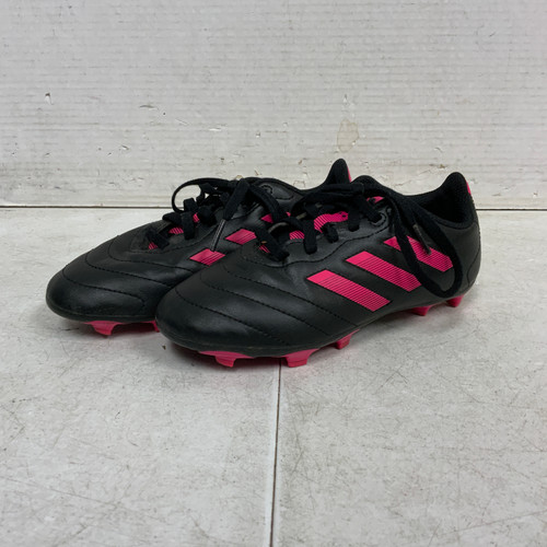 Vist Large View of Product Image Which is Used Adidas Soccer Cleats Pink Junior 02