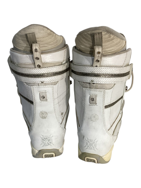 Vist Large View of Product Image Which is Used Lamar BOOTS Womens Snowboard Boots White Senior 8