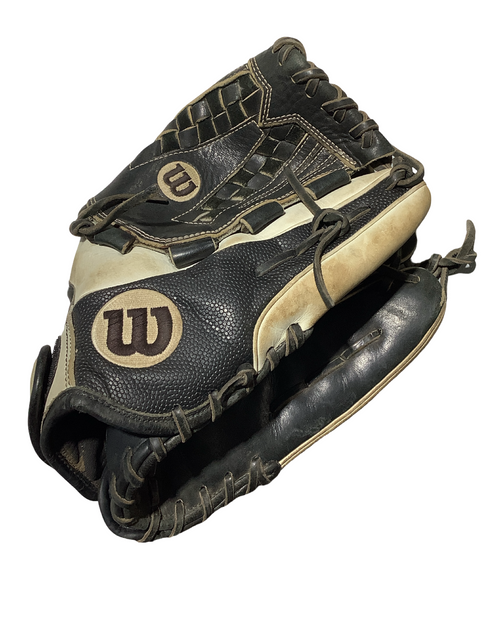 Vist Large View of Product Image Which is Used Wilson A2000 BB/SB Glove RH Throw Black 12 1/2"