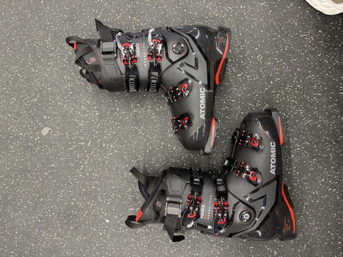 Vist Large View of Product Image Which is Used Atomic HAWX MAGNA 130S WIDE FIT Mens DH Ski Boot Black And Red 260 MP - M08 - W09
