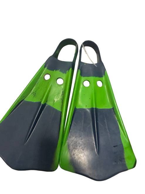 Vist Large View of Product Image Which is Used Voit DUCK FEET Swim Fins Green/Navy MD Bodyboard Fins
