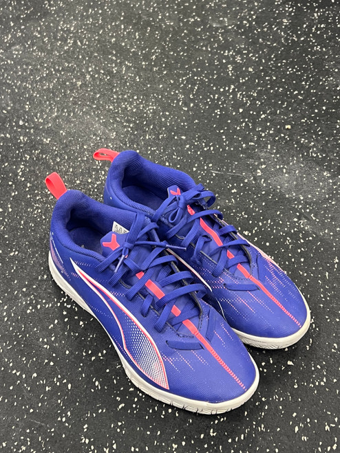 Vist Large View of Product Image Which is Used Puma Soccer Indoor Shoes Royal Blue Senior 6.5