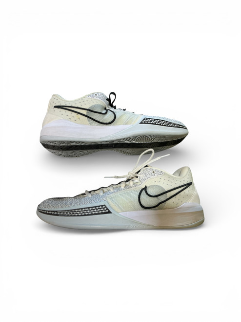 Vist Large View of Product Image Which is Used Nike SABRINA Basketball Shoes White Senior 13.5