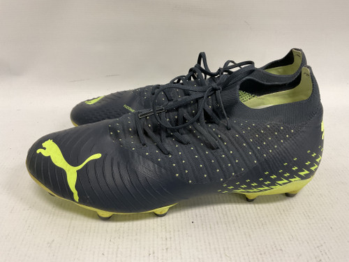 Vist Large View of Product Image Which is Used Puma Soccer Cleats Black Youth 07.5