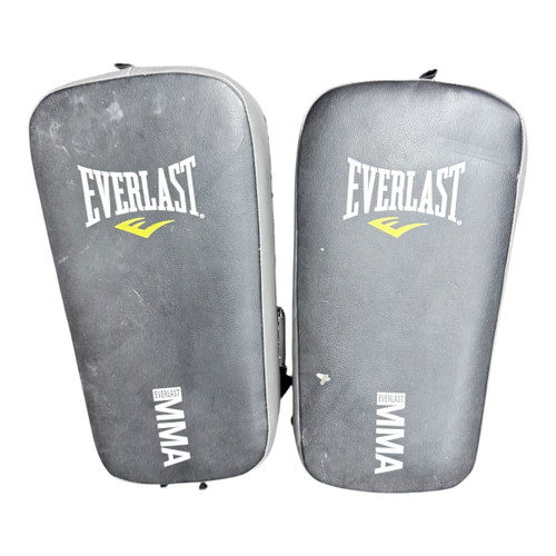 Vist Large View of Product Image Which is Used Everlast Boxing Pads None