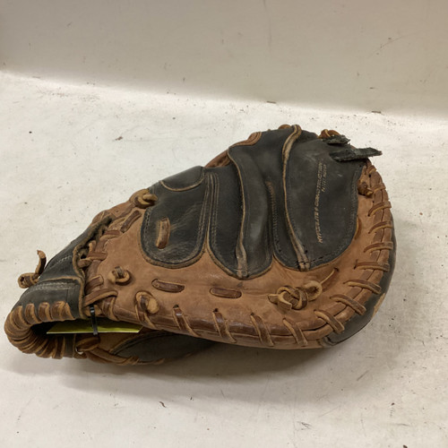 Vist Large View of Product Image Which is Used Easton CATCHER BB/SB Catchers RH Throw Brown And Black 32"