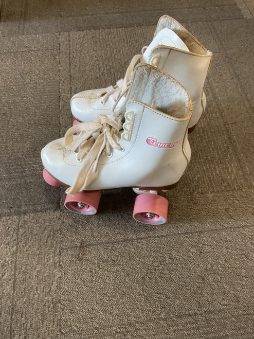 Vist Large View of Product Image Which is Used Chicago QUADS Junior Roller Quad Skates White Junior 01
