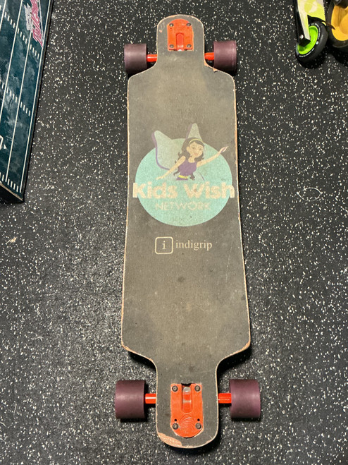 Vist Large View of Product Image Which is Used Longboard Black 8 3/4"