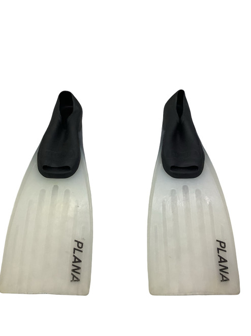 Vist Large View of Product Image Which is Used Mares Underwater Fins None S/M