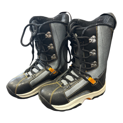 Vist Large View of Product Image Which is Used Morrow SLICK - 2 Boys Snowboard Boots Black And Silver Junior 02