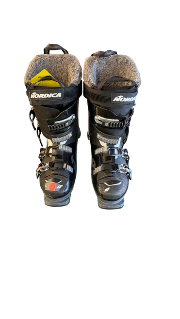 Vist Large View of Product Image Which is Used Nordica SPORT MACHINE Womens DH Ski Boot Black 240 MP - J06 - W07
