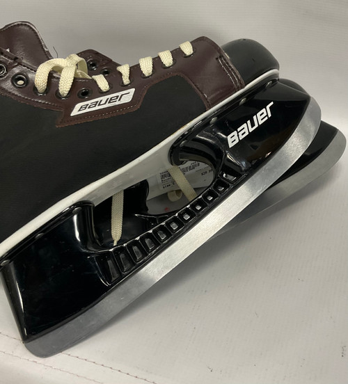Vist Large View of Product Image Which is Used Bauer HUGGER Mens Softboot Skate Black Senior 8