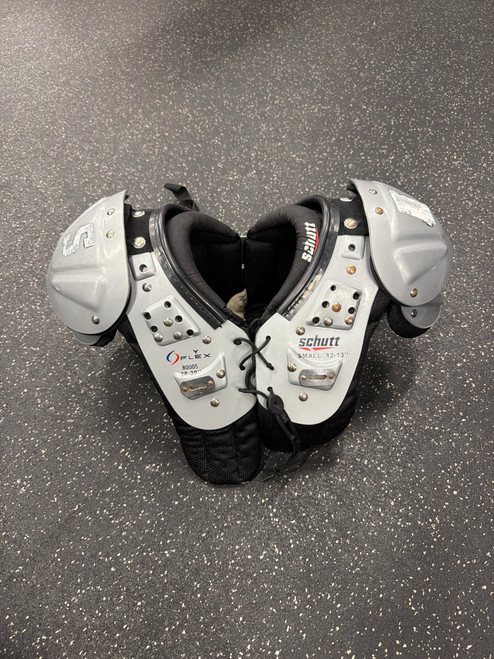 Vist Large View of Product Image Which is Used Schutt Y FLEX FB Shoulder Pads Grey SM