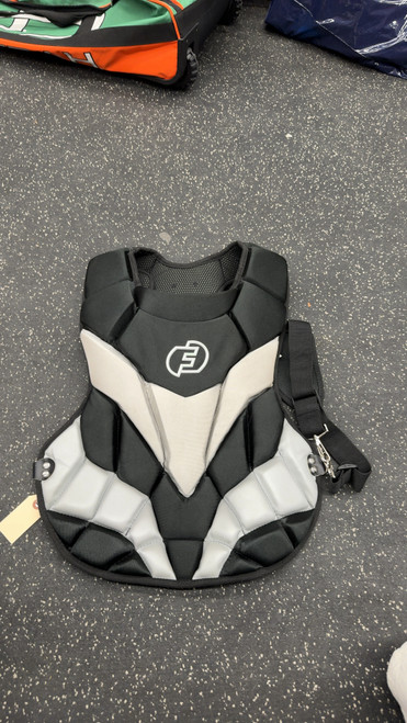Vist Large View of Product Image Which is Used FORCE3 DEFENDER 2 TONE Catchers Chest Protector Black And Silver Adult