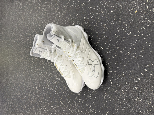 Vist Large View of Product Image Which is Used Under Armour Jr FB Cleats White Junior 03.5