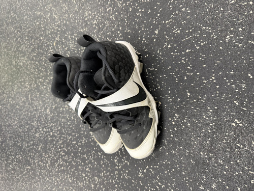 Vist Large View of Product Image Which is Used Under Armour TROUT BB/SB Cleats Black Junior 03