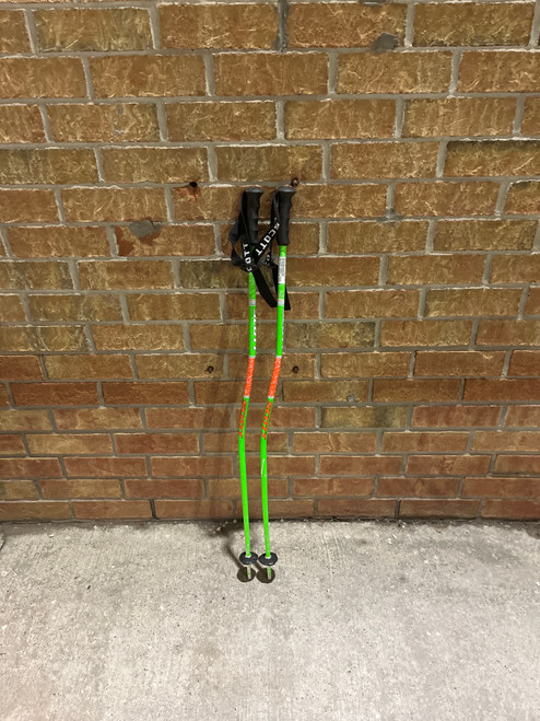 Vist Large View of Product Image Which is Used Scott WORLD CUP SERIES Boys DH Ski Pole Green 100 cm / 40 in