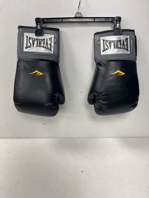 Vist Large View of Product Image Which is Used Everlast Boxing Gloves Black Senior