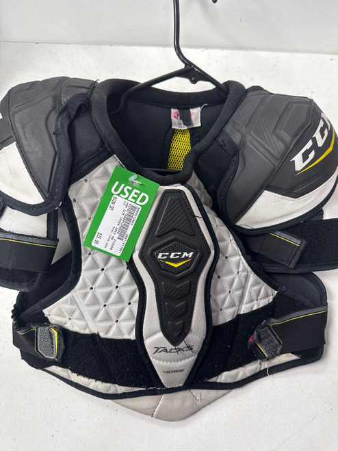 Vist Large View of Product Image Which is Used CCM TACKS 4052 Senior Shoulder Pads SM