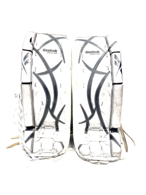 Vist Large View of Product Image Which is Used Reebok 9000 INT 29+1 Street Leg Pads Grey M/L