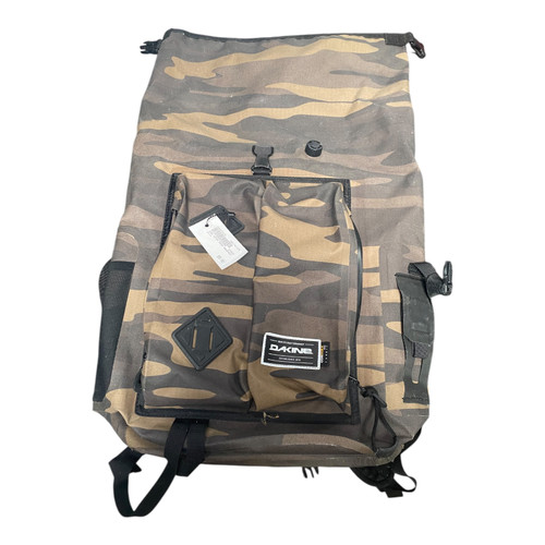 Vist Large View of Product Image Which is Used Dakine Water Accessory