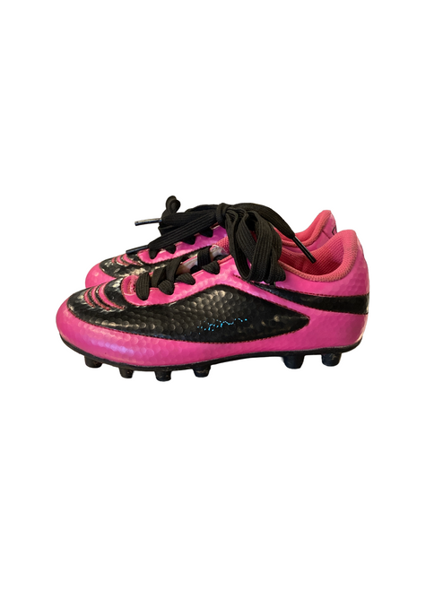 Vist Large View of Product Image Which is Used Vizari Soccer Cleats Pink Youth 08.0