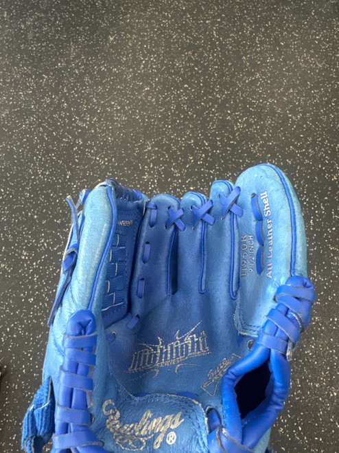 Vist Large View of Product Image Which is Used Rawlings H950R BB/SB Glove RH Throw Royal Blue 9 1/2"