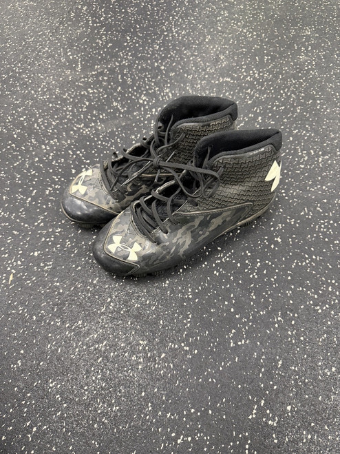 Vist Large View of Product Image Which is Used Under Armour BB CLEATS BB/SB Cleats Black Junior 03