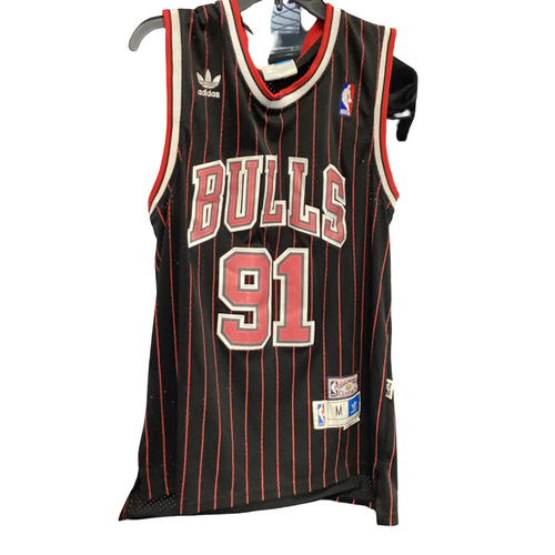 Vist Large View of Product Image Which is Used Adidas S.S. Spirit Wear M Black MD