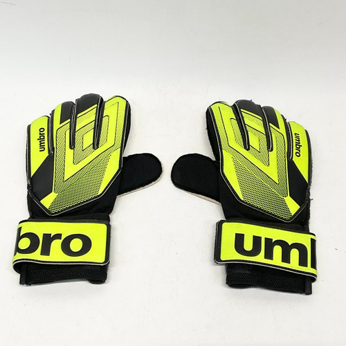 Vist Large View of Product Image Which is Used Umbro JUNIOR Soccer Goalie Gloves Black And Optic Yellow 8