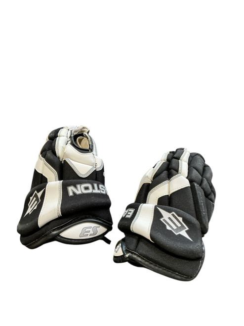 Vist Large View of Product Image Which is Used Easton ES Youth Gloves Black 10"