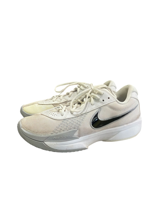 Vist Large View of Product Image Which is Used Nike GT ACADEMY Basketball Shoes M White Senior 8.5