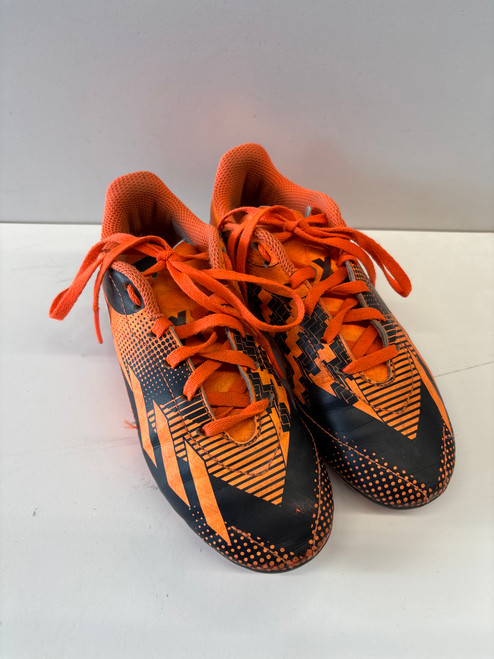 Vist Large View of Product Image Which is Used Adidas Soccer Cleats Grey Junior 01.5