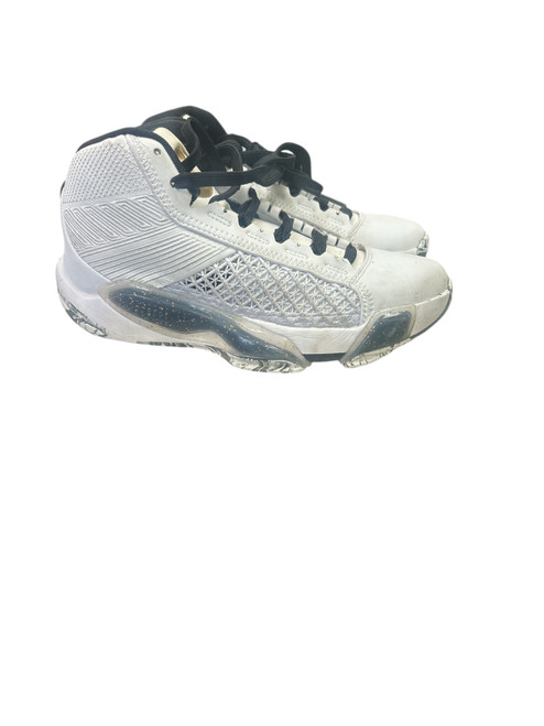 Vist Large View of Product Image Which is Used Jordan DZ3499-107 Basketball Shoes M White And Grey Junior 04.5