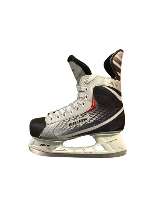 Vist Large View of Product Image Which is Used Bauer X05 Intermediate Hockey Skate Intermediate 5.0