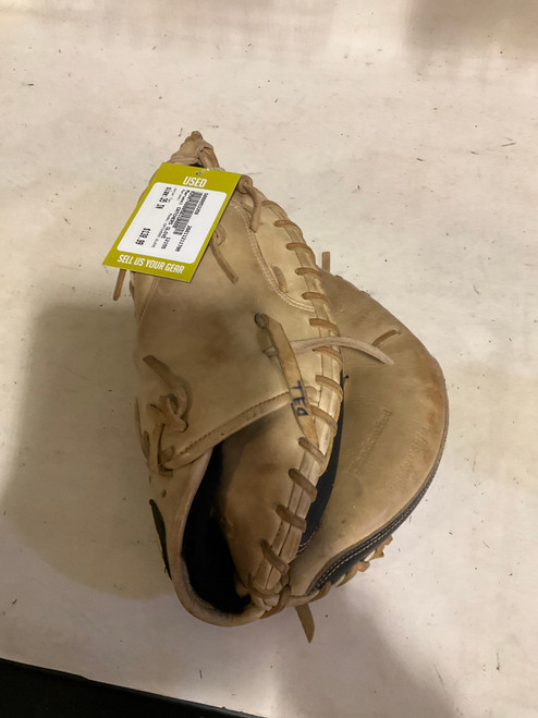 Vist Large View of Product Image Which is Used Marucci CATCHERS GLOVE BB/SB Catchers RH Throw Tan 35"