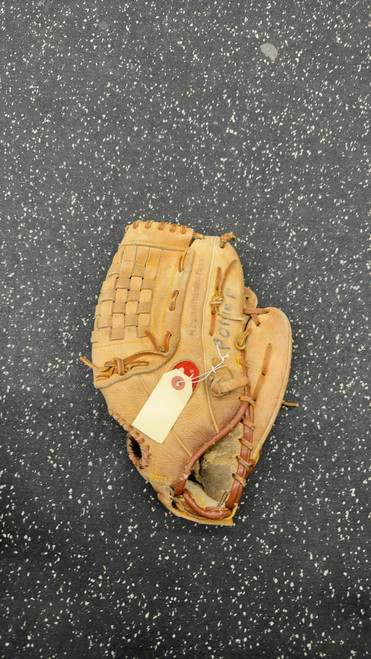 Vist Large View of Product Image Which is Used Rawlings RBG36 BB/SB Glove RH Throw Brown 13"