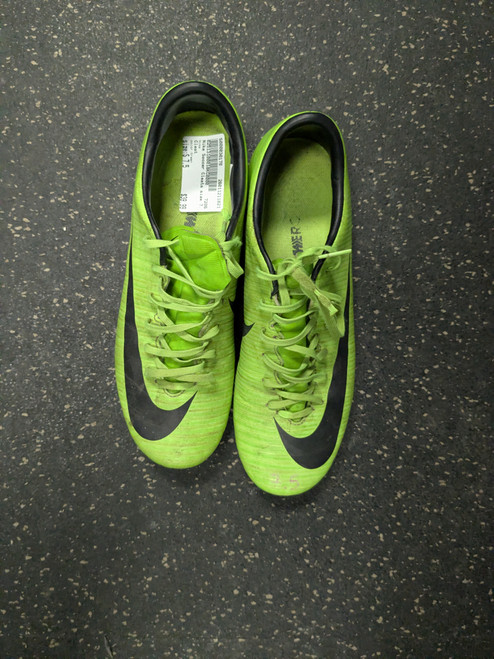 Vist Large View of Product Image Which is Used Nike Soccer Cleats Green Senior 7.5