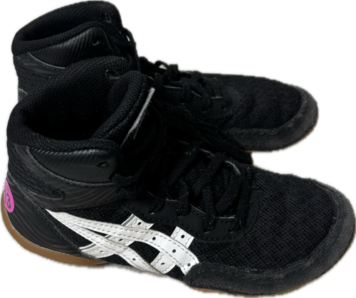 Vist Large View of Product Image Which is Used Asics Wrestling Shoes Black Youth 13.0