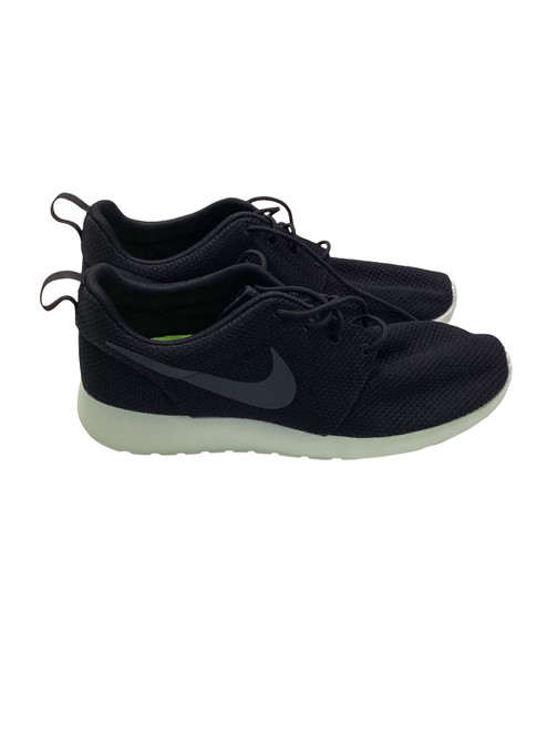 Vist Large View of Product Image Which is Used Nike ROSHE ONE BLACK/WHITE Running/X-Train Shoes M White And Black Senior 10