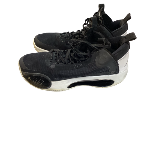 Vist Large View of Product Image Which is Used Jordan Basketball Shoes M Black Youth 06.5