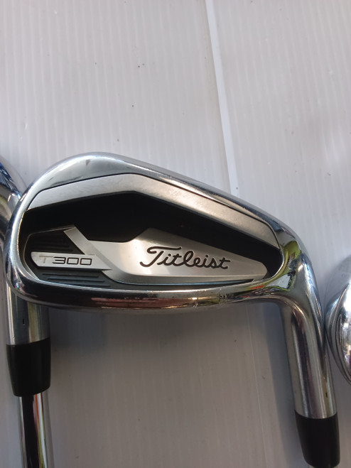 Vist Large View of Product Image Which is Used Titleist T300 Mens Iron Set RH 6I-GW/AW