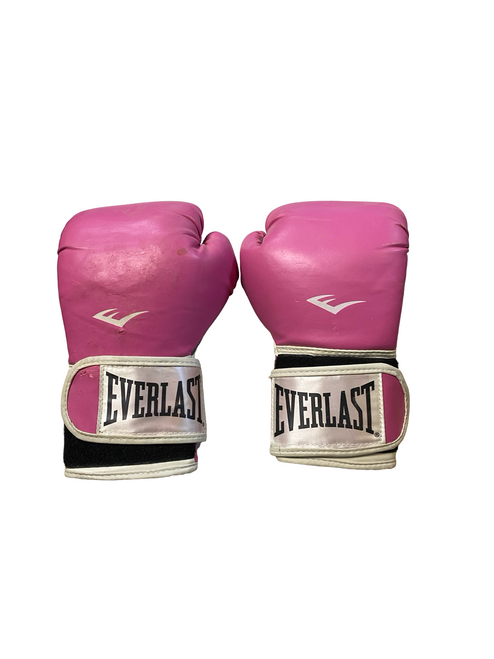 Vist Large View of Product Image Which is Used Everlast Boxing Gloves Pink SM