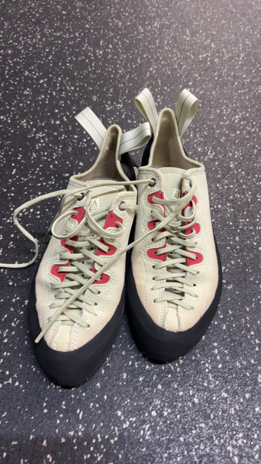 Vist Large View of Product Image Which is Used Butora Climbing Shoes Women’s 9