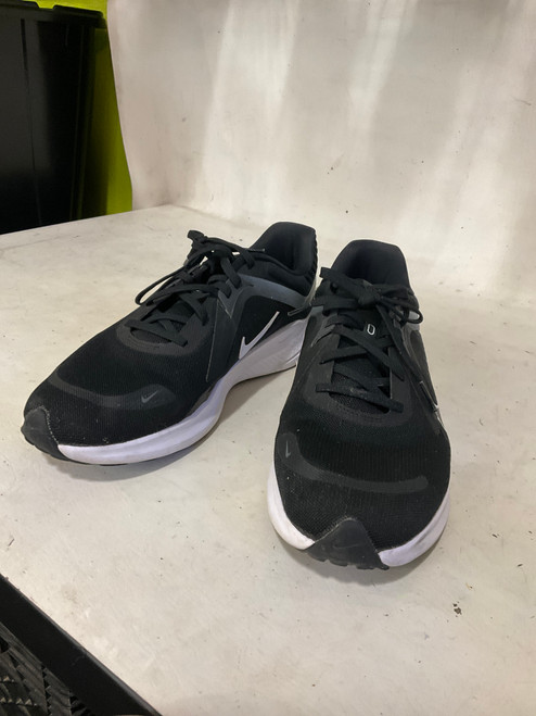 Vist Large View of Product Image Which is Used Nike Running/X-Train Shoes M